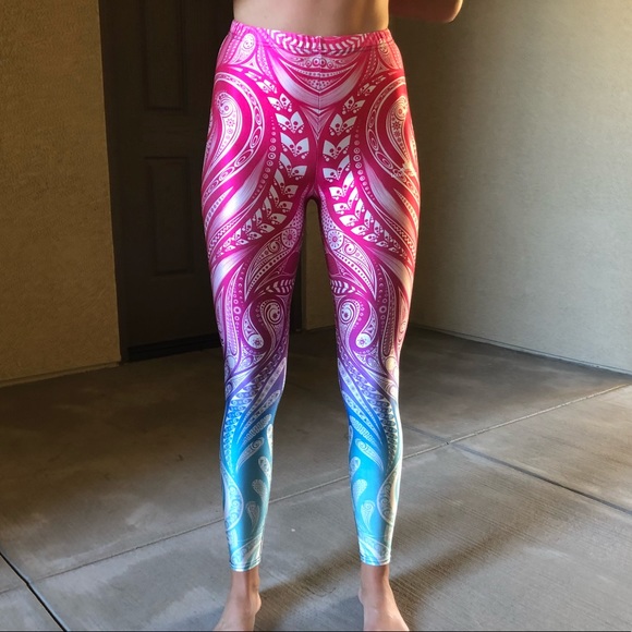 Beautiful Multi-Color Leggings - Picture 2 of 4